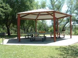 Riverside picnic area at William B. Pond Regional Park